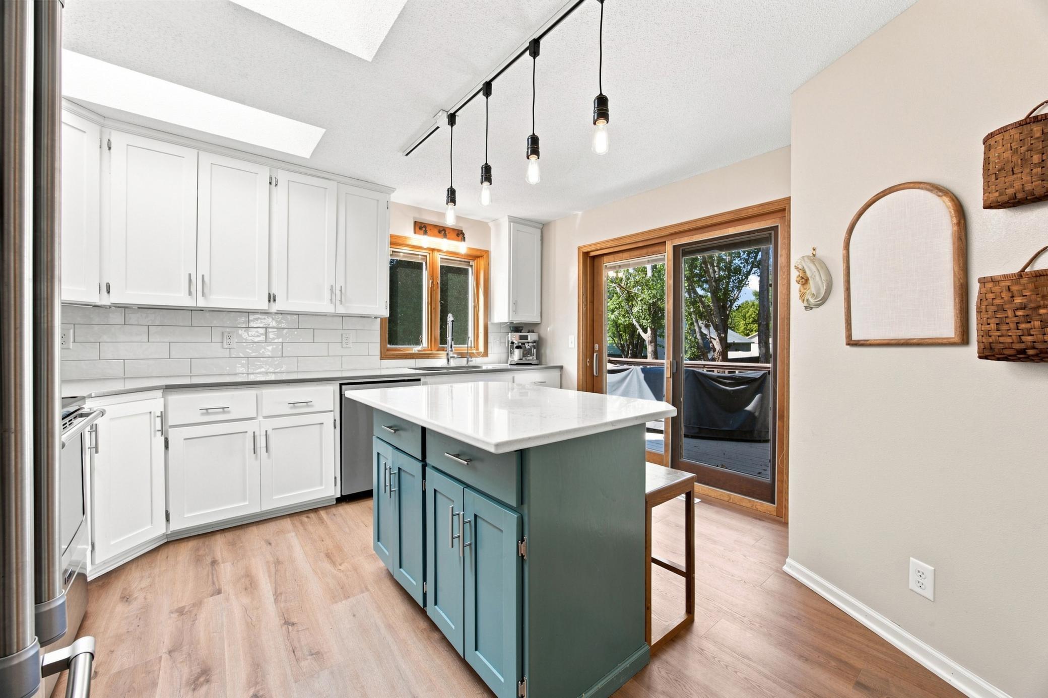 1992 single family home for sale at 2617 38 1/2 Avenue S in Fargo, ND — 4 bed, 3 bath (photo 16 of 48)