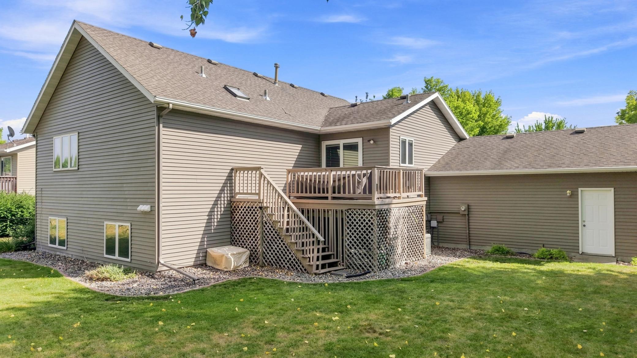 1992 single family home for sale at 2617 38 1/2 Avenue S in Fargo, ND — 4 bed, 3 bath (photo 42 of 48)