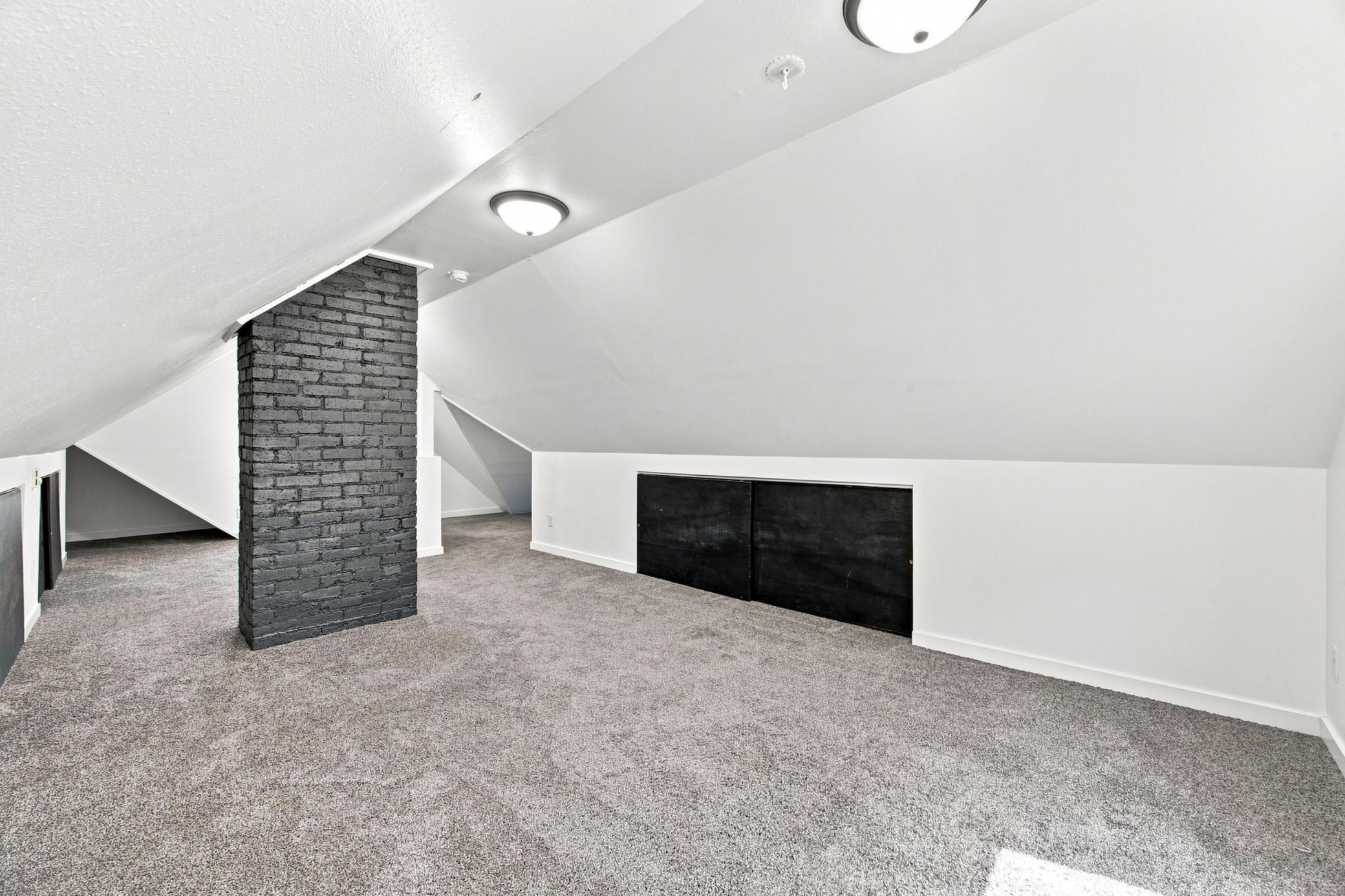 1913 single family home for sale at 819 8th Avenue N in Fargo, ND — 4 bed, 2 bath (photo 38 of 46)