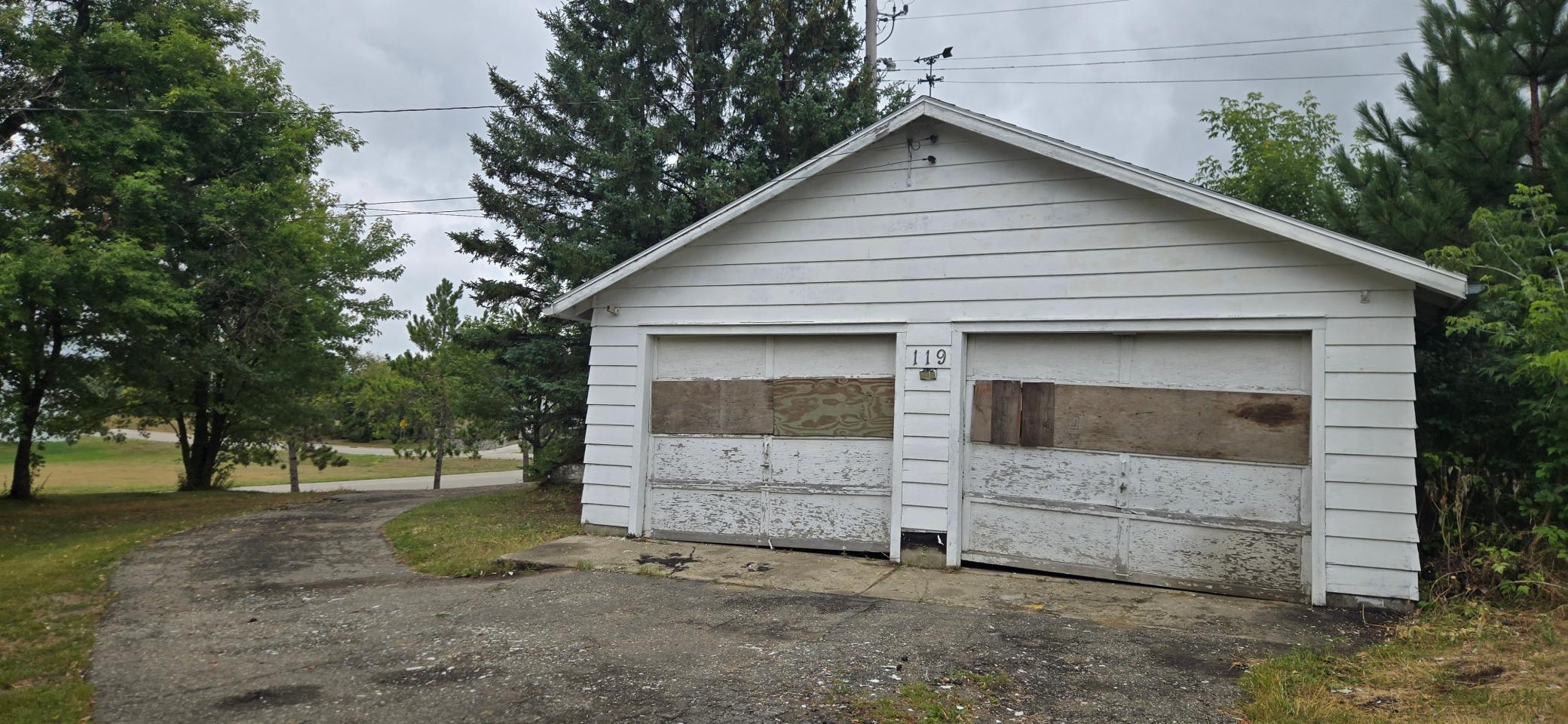 1930 single family home for sale at 119 Red Lake Avenue SW in Bagley, MN — 3 bed, 1 bath (photo 18 of 20)