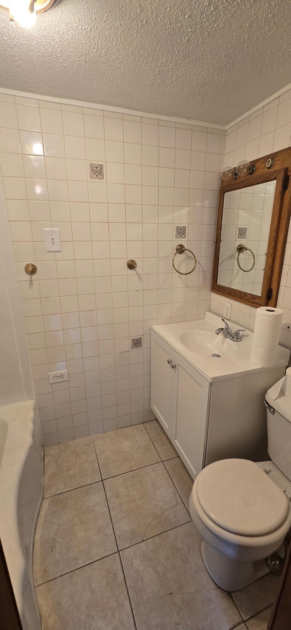 1930 single family home for sale at 119 Red Lake Avenue SW in Bagley, MN — 3 bed, 1 bath (photo 6 of 20)