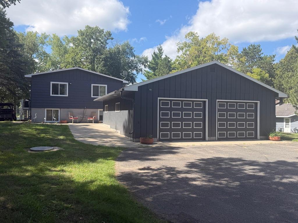 1983 single family home for sale at 354 East River Drive in Park Rapids, MN — 3 bed, 3 bath (photo 5 of 8)