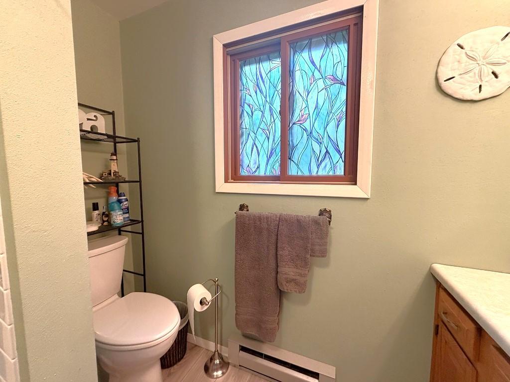 1983 single family home for sale at 354 East River Drive in Park Rapids, MN — 3 bed, 3 bath (photo 18 of 40)