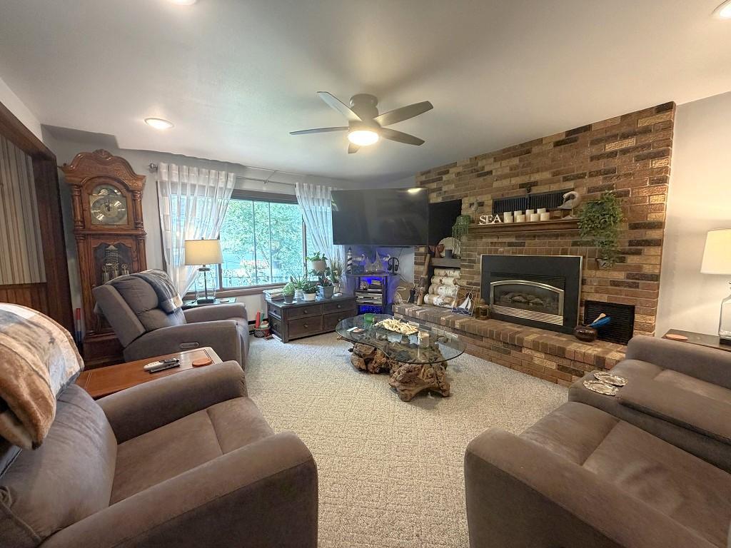 1983 single family home for sale at 354 East River Drive in Park Rapids, MN — 3 bed, 3 bath (photo 6 of 40)