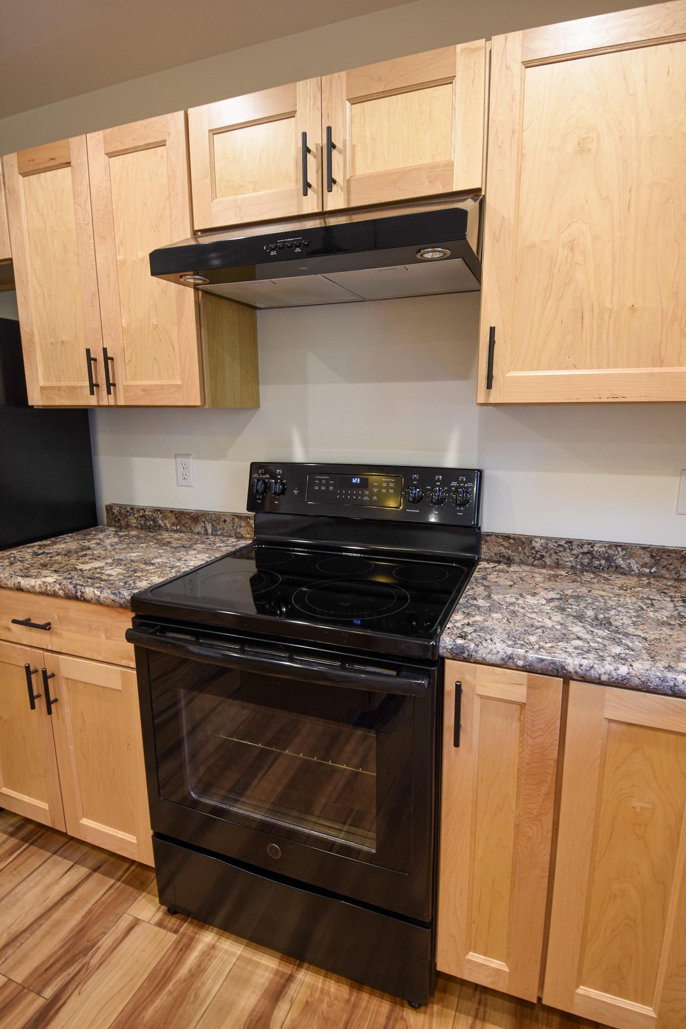 2020 single family home for sale at 828 Alice Drive in Thief River Falls, MN — 2 bed, 1 bath (photo 28 of 47)