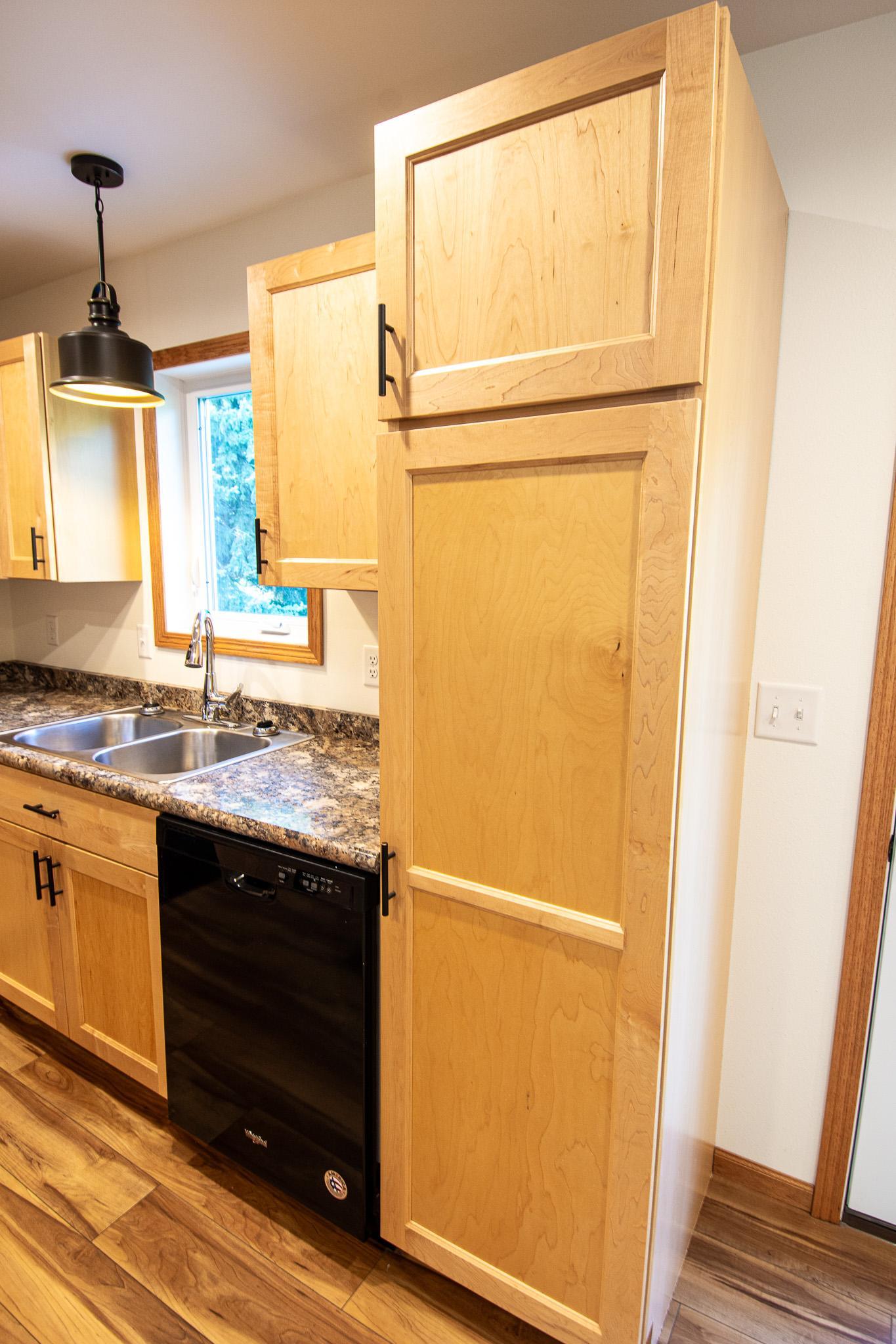 2020 single family home for sale at 828 Alice Drive in Thief River Falls, MN — 2 bed, 1 bath (photo 31 of 47)