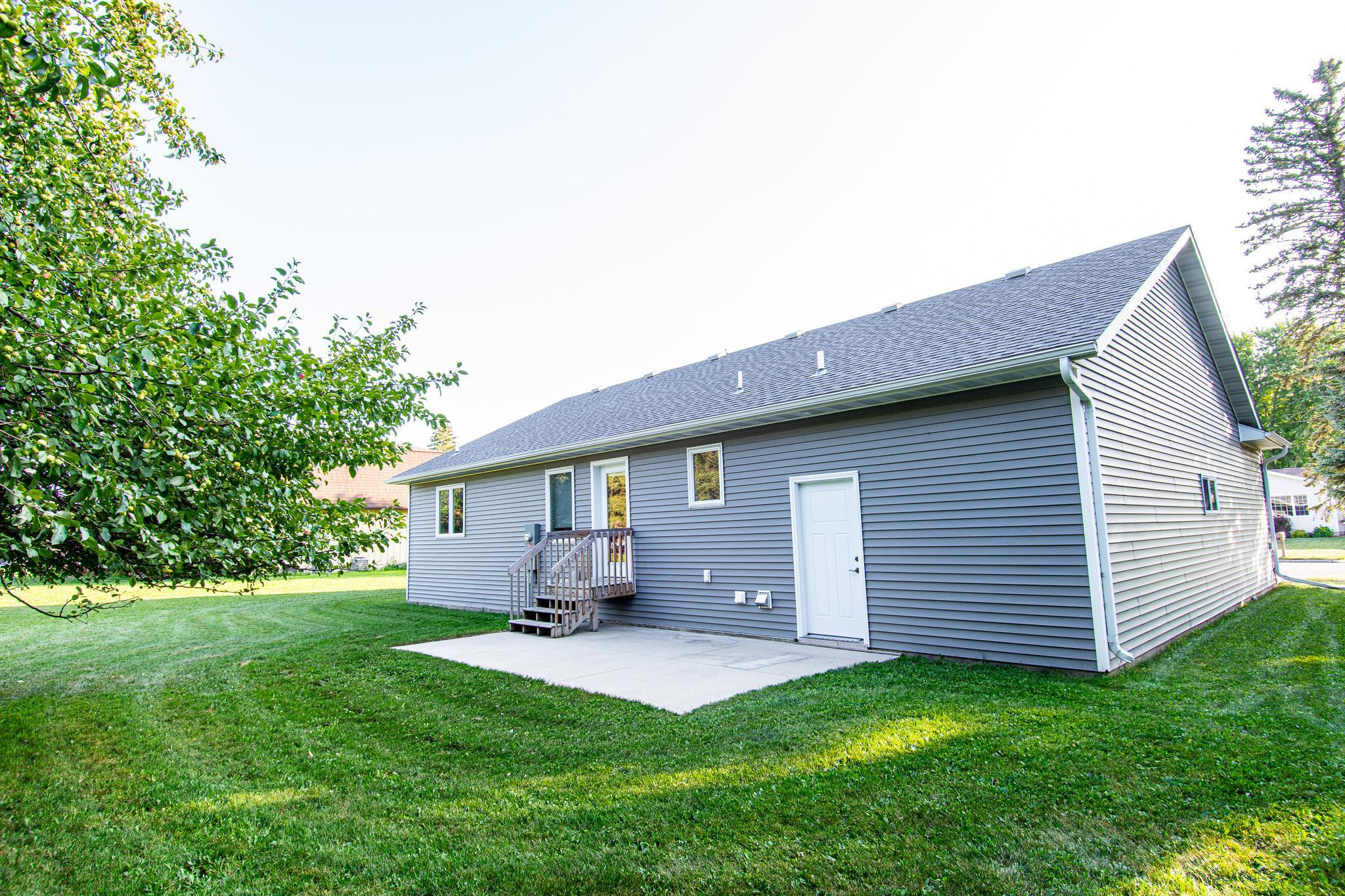 2020 single family home for sale at 828 Alice Drive in Thief River Falls, MN — 2 bed, 1 bath (photo 45 of 47)