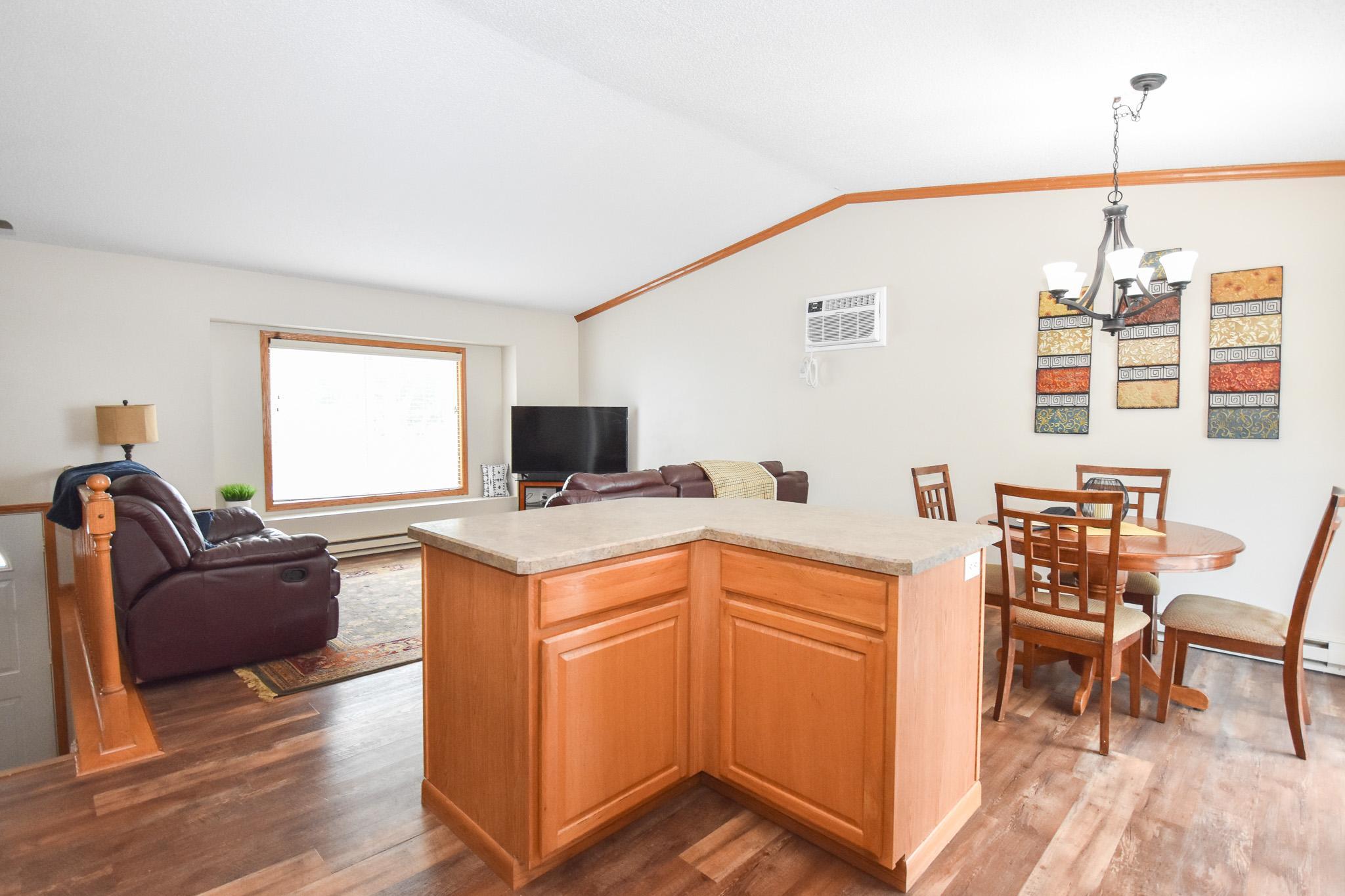 1991 single family home for sale at 3842 10TH Street N in Fargo, ND — 4 bed, 2 bath (photo 25 of 34)