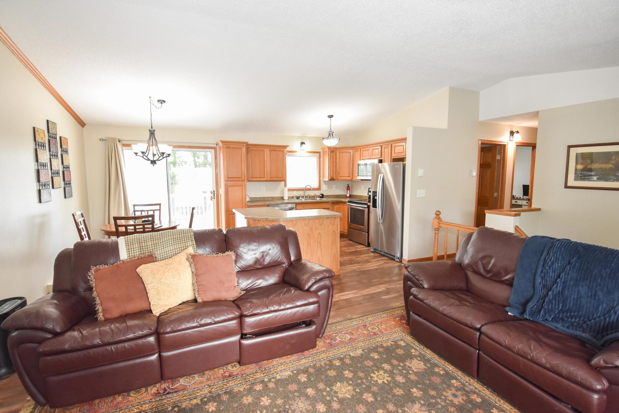 1991 single family home for sale at 3842 10TH Street N in Fargo, ND — 4 bed, 2 bath (photo 34 of 34)