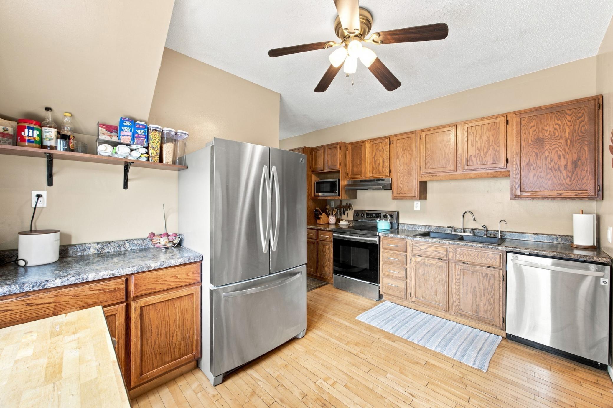 1929 single family home for sale at 1118 1st Street N in Fargo, ND — 3 bed, 2 bath (photo 11 of 34)