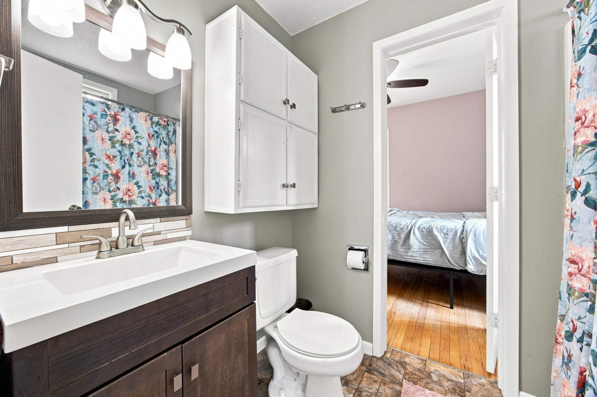 1929 single family home for sale at 1118 1st Street N in Fargo, ND — 3 bed, 2 bath (photo 14 of 34)