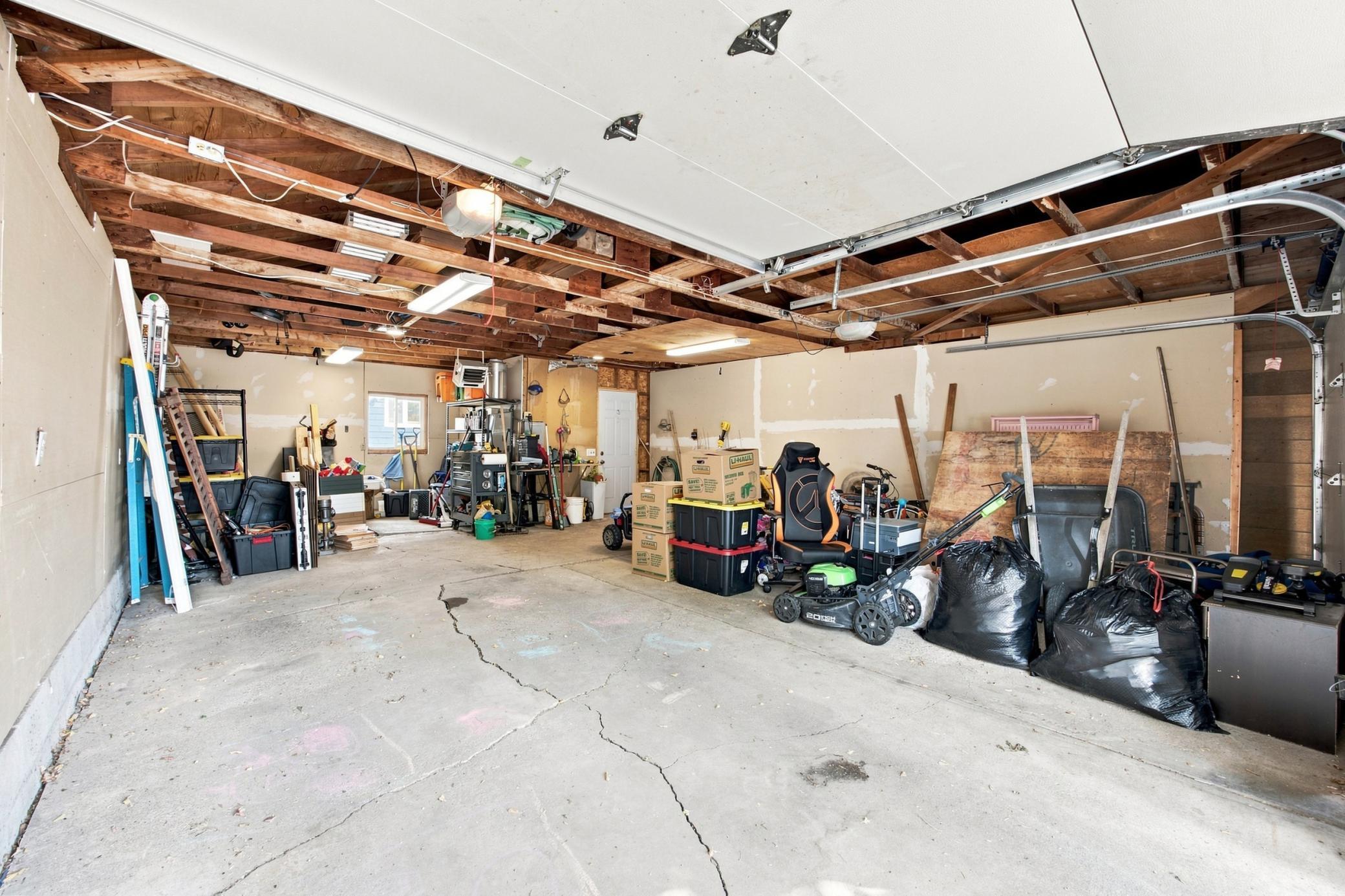 1929 single family home for sale at 1118 1st Street N in Fargo, ND — 3 bed, 2 bath (photo 27 of 34)