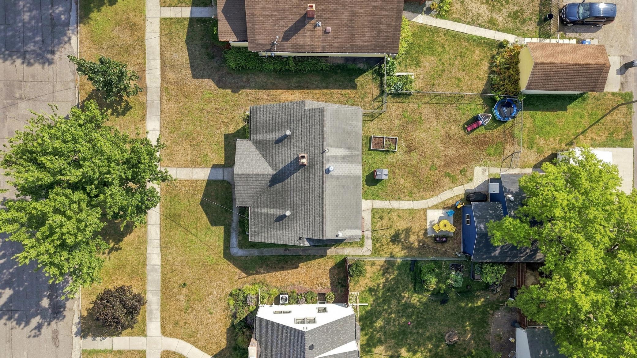 1929 single family home for sale at 1118 1st Street N in Fargo, ND — 3 bed, 2 bath (photo 29 of 34)