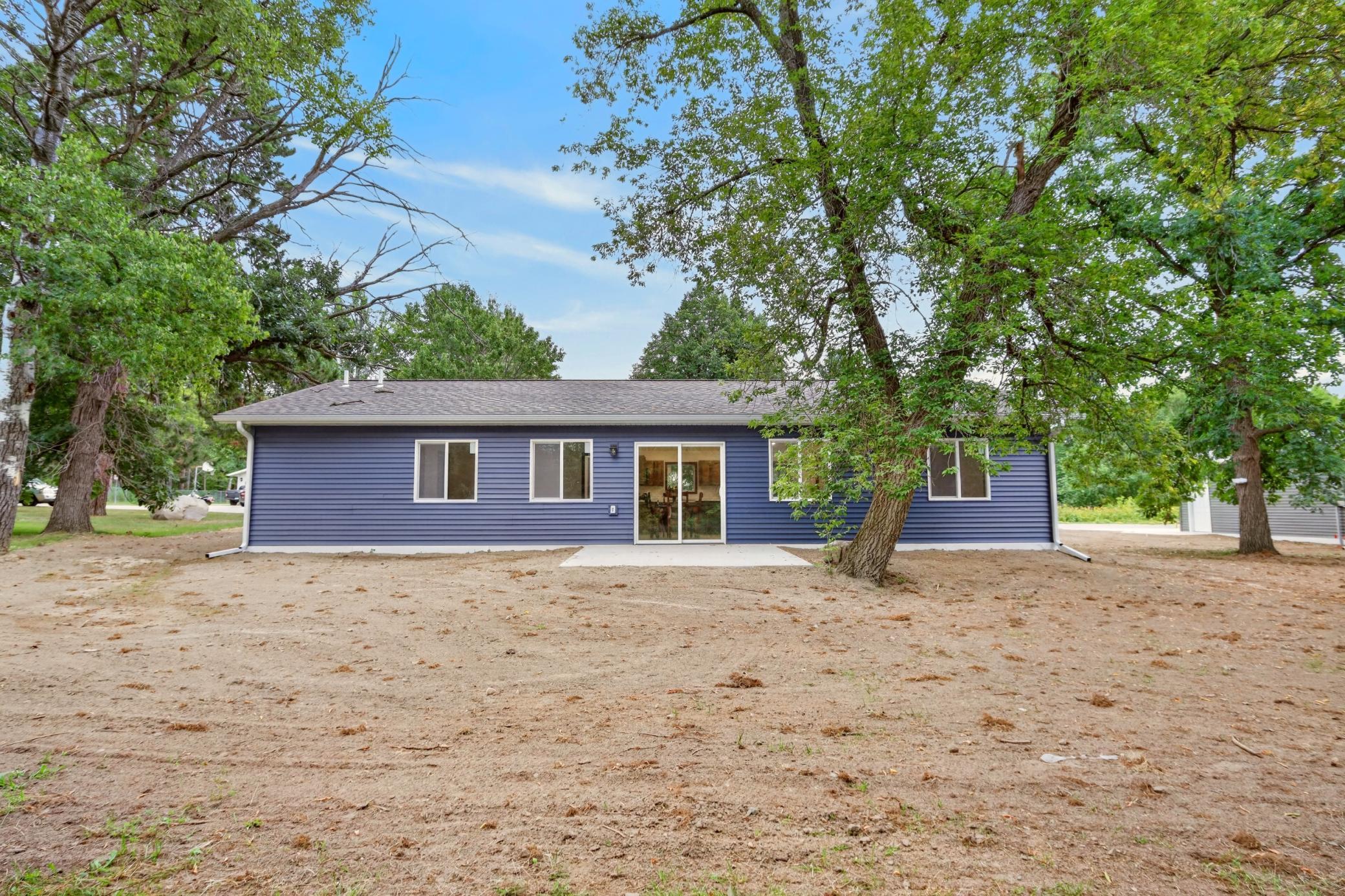 2026 single family home for sale at 1125 NE 6th Avenue in Grand Rapids, MN — 3 bed, 2 bath (photo 21 of 32)