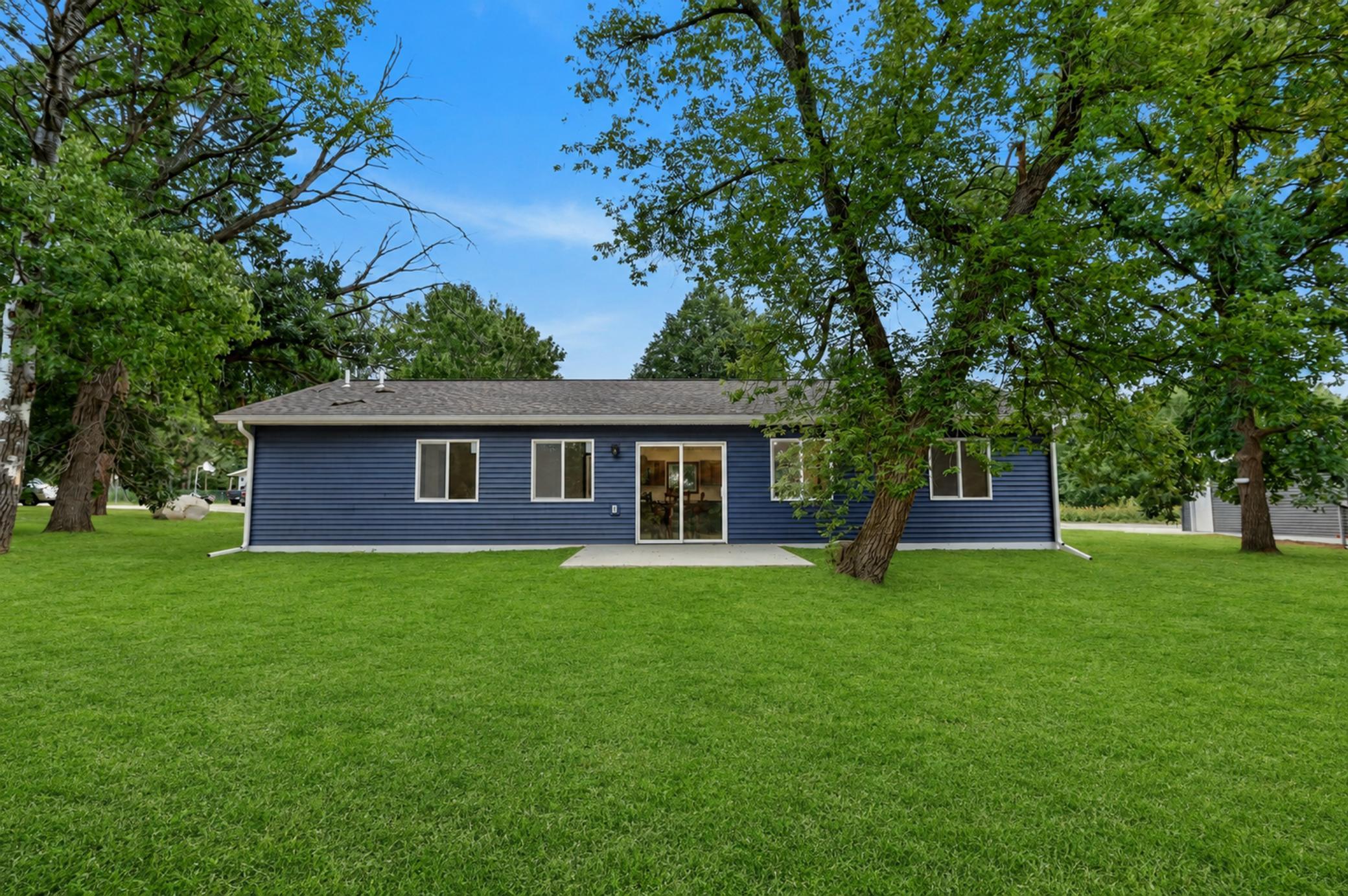 2026 single family home for sale at 1125 NE 6th Avenue in Grand Rapids, MN — 3 bed, 2 bath (photo 22 of 32)