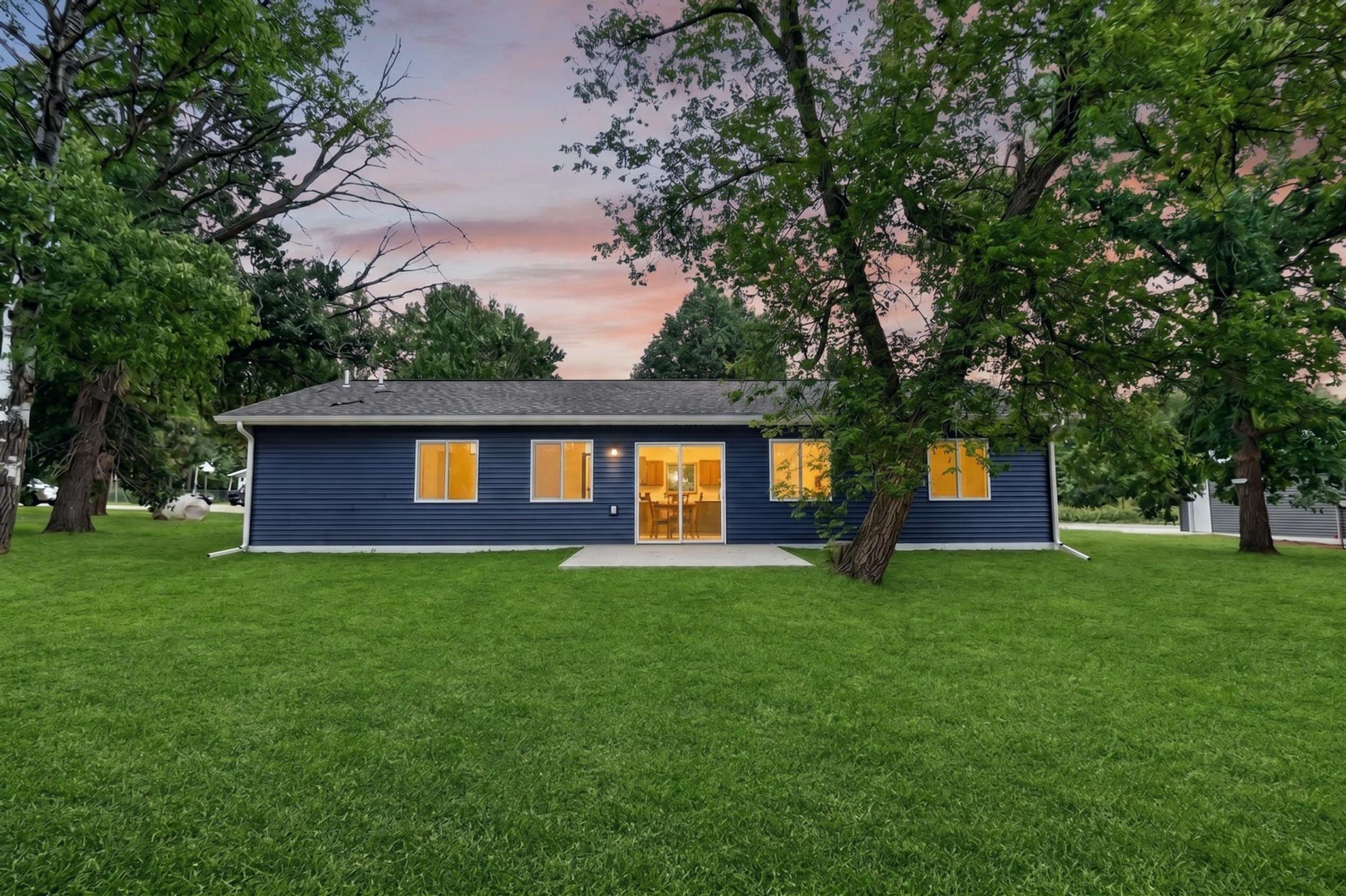 2026 single family home for sale at 1125 NE 6th Avenue in Grand Rapids, MN — 3 bed, 2 bath (photo 23 of 32)