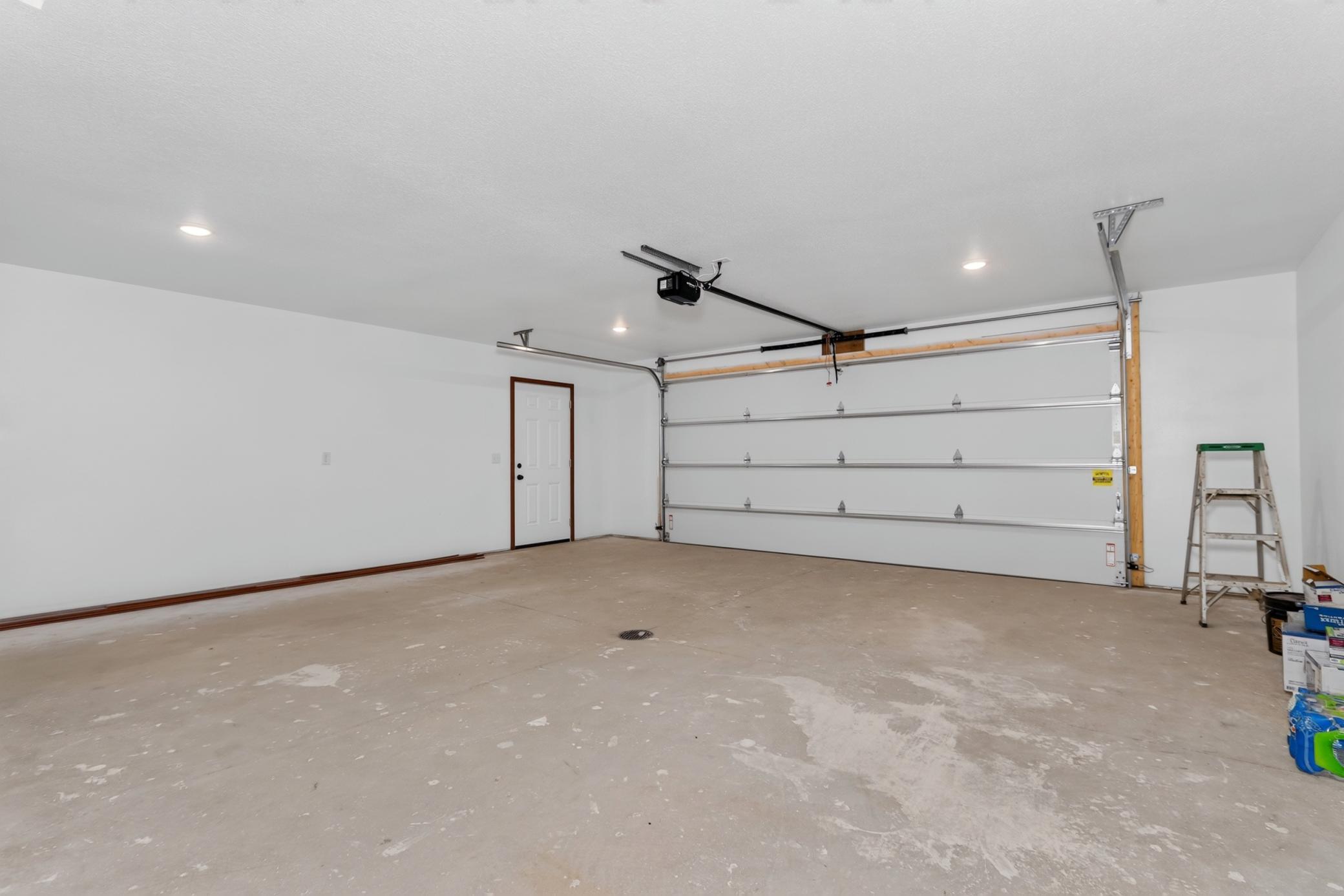 2026 single family home for sale at 1125 NE 6th Avenue in Grand Rapids, MN — 3 bed, 2 bath (photo 28 of 32)