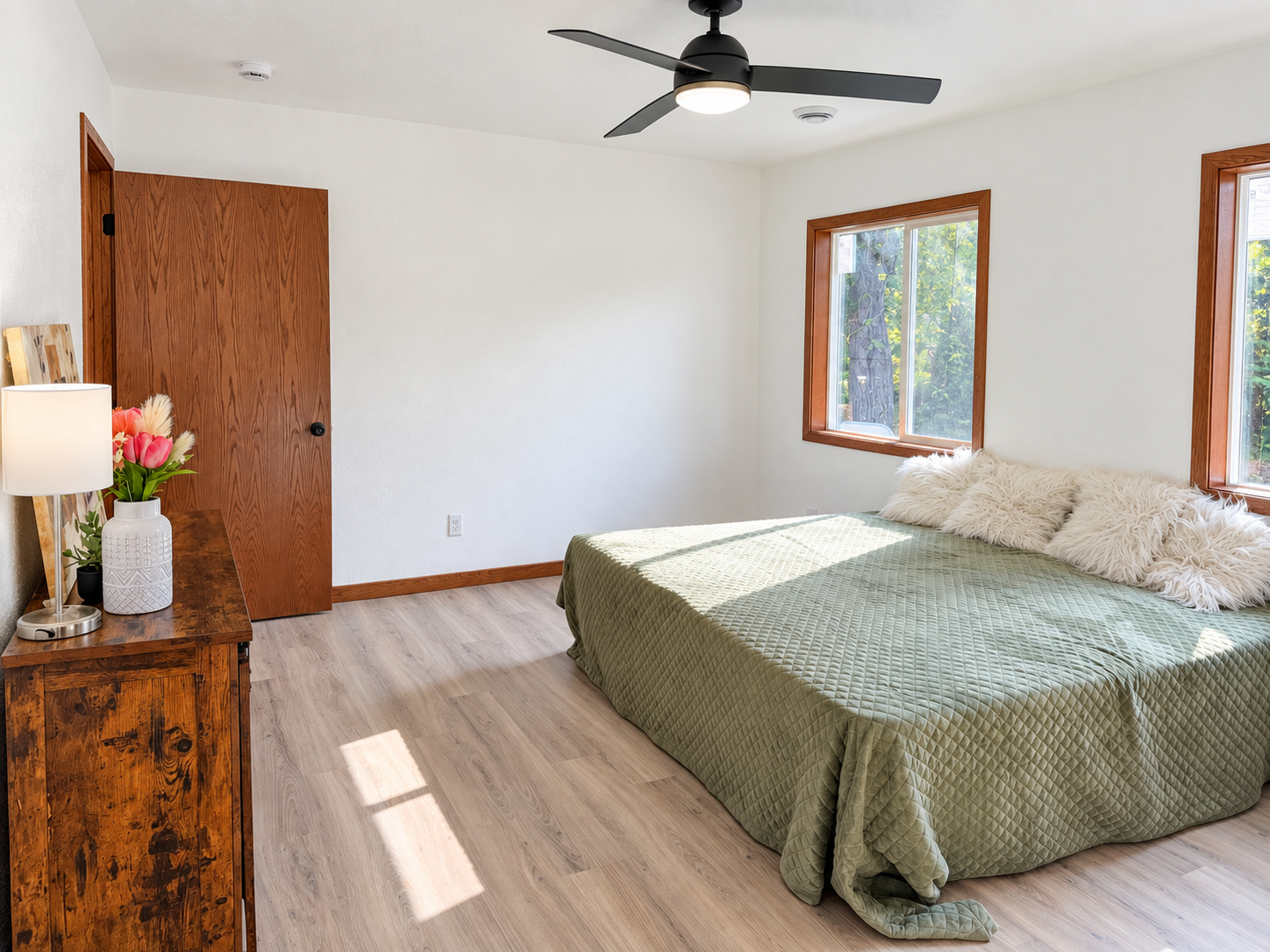 2026 single family home for sale at 1125 NE 6th Avenue in Grand Rapids, MN — 3 bed, 2 bath (photo 8 of 27)