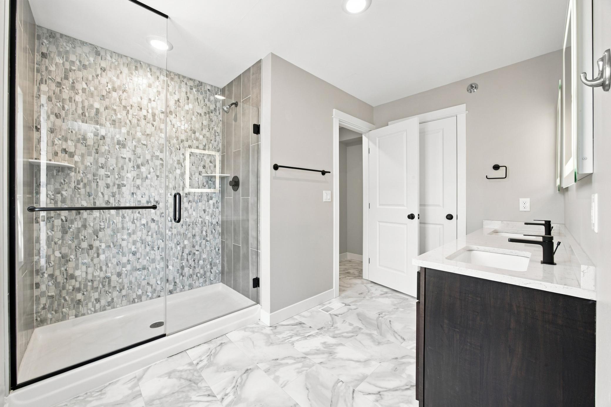 2021 townhouse for sale at 5853 41st Street S in Fargo, ND — 3 bed, 3 bath (photo 14 of 36)