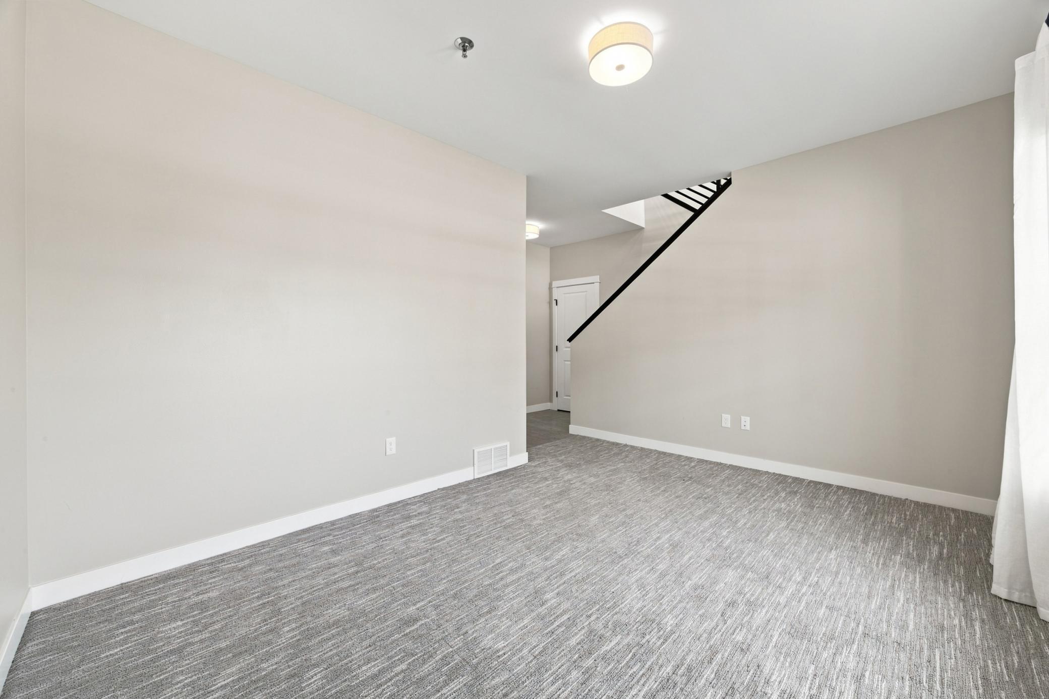 2021 townhouse for sale at 5853 41st Street S in Fargo, ND — 3 bed, 3 bath (photo 23 of 36)