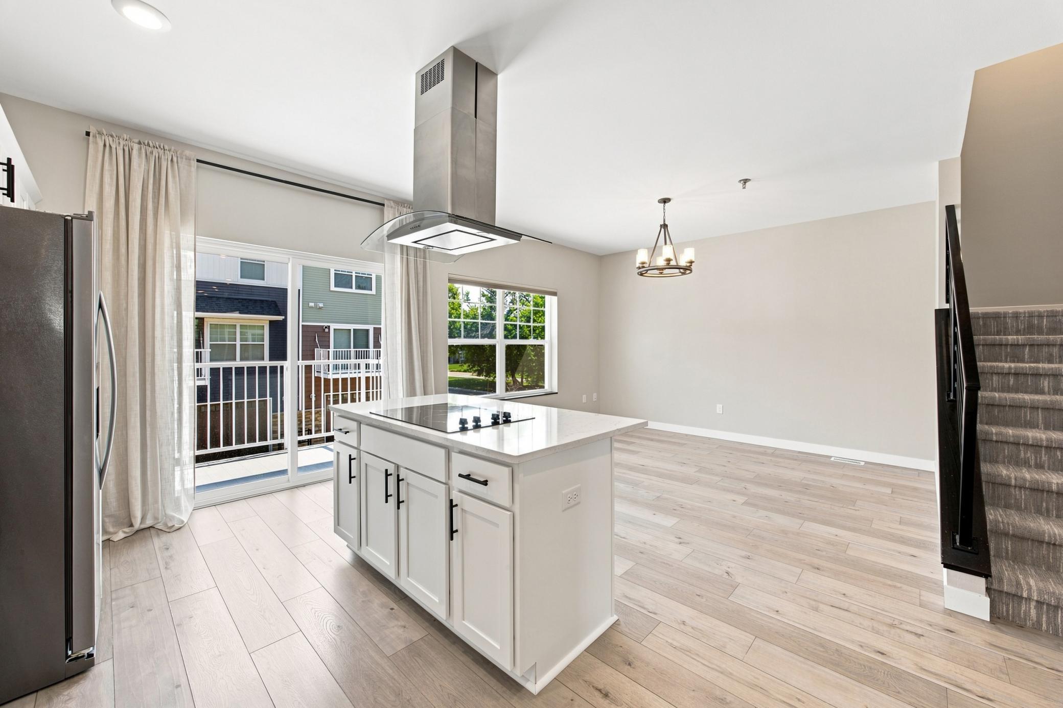 2021 townhouse for sale at 5853 41st Street S in Fargo, ND — 3 bed, 3 bath (photo 6 of 36)
