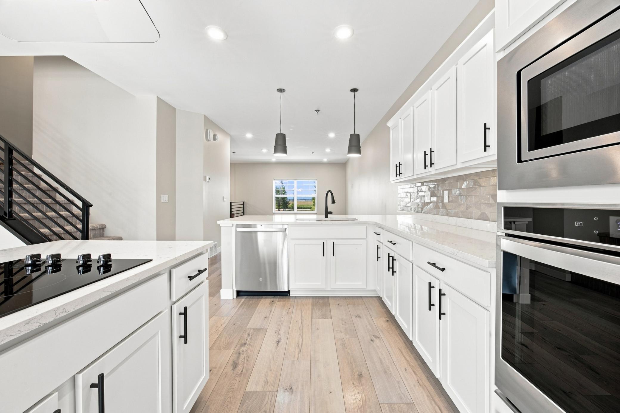 2021 townhouse for sale at 5853 41st Street S in Fargo, ND — 3 bed, 3 bath (photo 7 of 36)