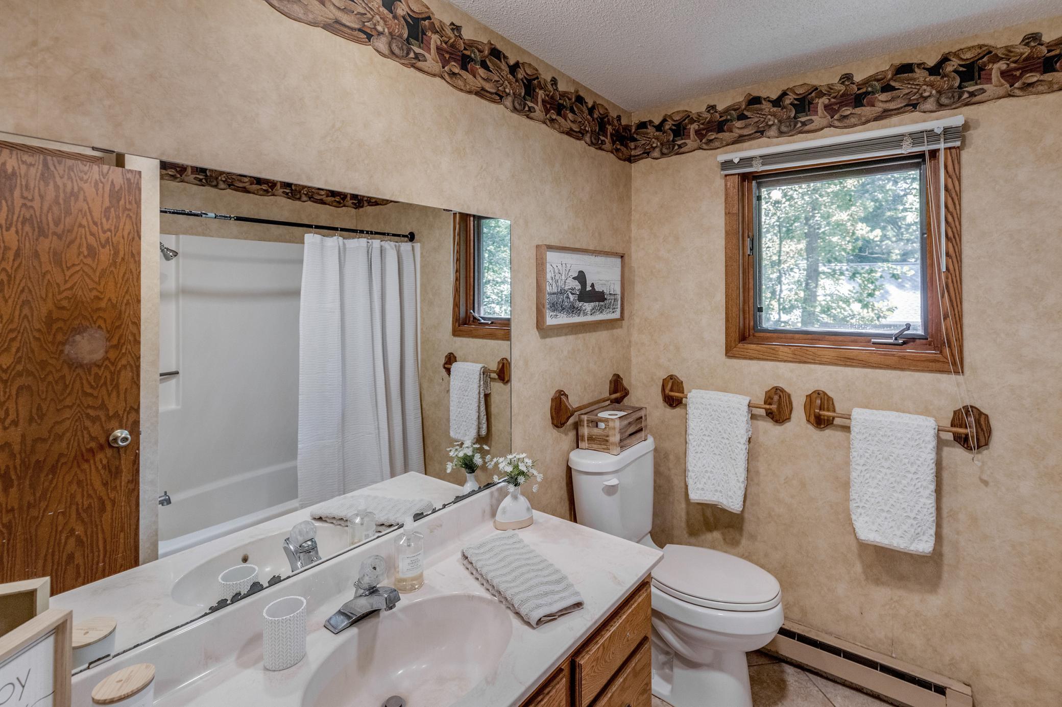 1982 single family home for sale at 35778 Twin Pond Lane in Pequot Lakes, MN — 4 bed, 2 bath (photo 13 of 43)