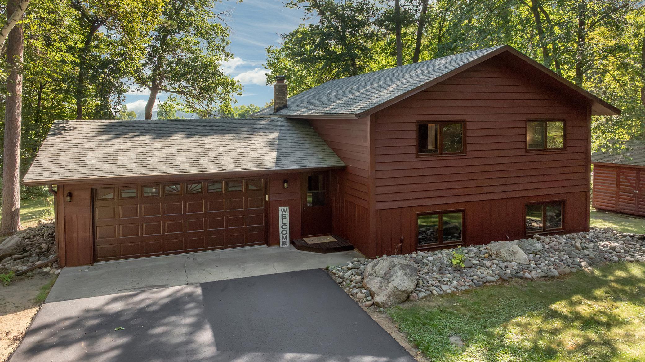 1982 single family home for sale at 35778 Twin Pond Lane in Pequot Lakes, MN — 4 bed, 2 bath (photo 33 of 43)