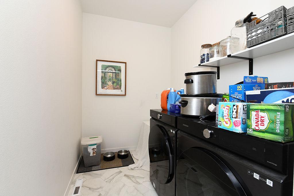 2022 single family home for sale at 7902 Firefly Lane in Horace, ND — 5 bed, 3 bath (photo 28 of 43)