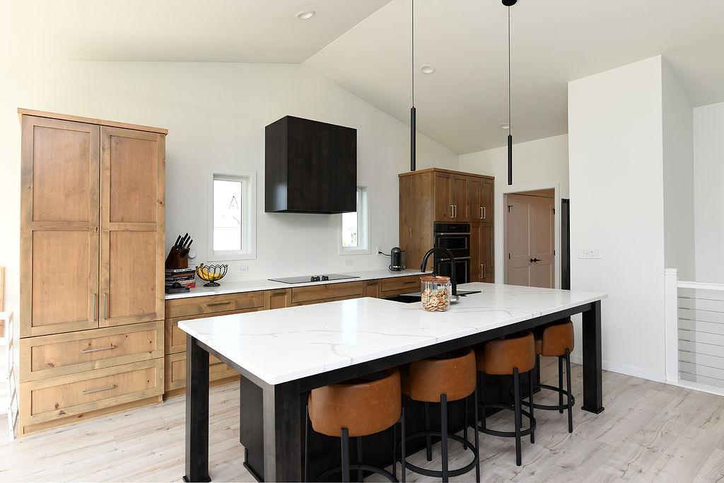 2022 single family home for sale at 7902 Firefly Lane in Horace, ND — 5 bed, 3 bath (photo 8 of 43)