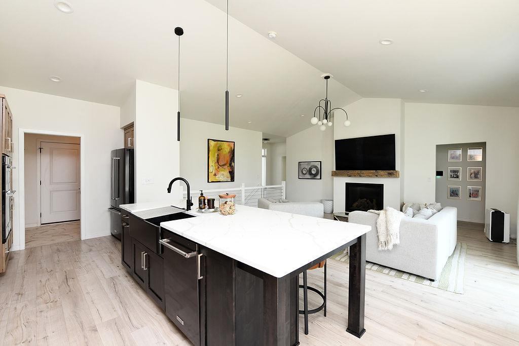 2022 single family home for sale at 7902 Firefly Lane in Horace, ND — 5 bed, 3 bath (photo 10 of 43)