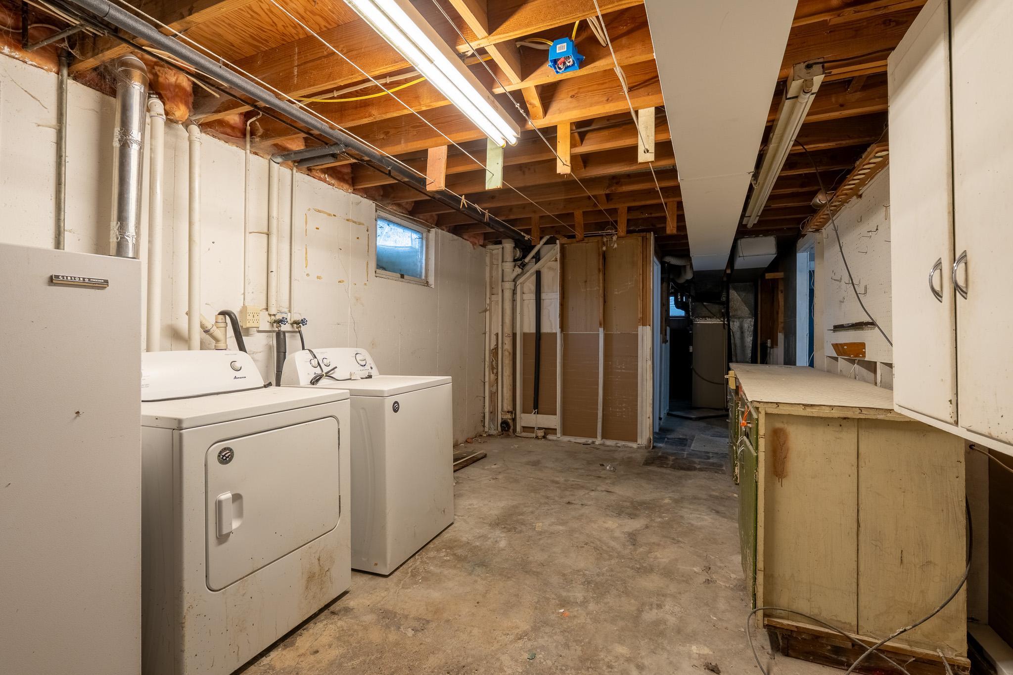 1959 single family home for sale at 1715 19th Street S in Moorhead, MN — 4 bed, 2 bath (photo 21 of 29)