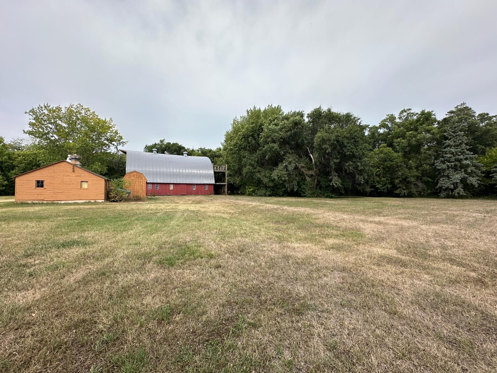 1900 single family home for sale at 1372 190th Street in Kent, MN — 3 bed, 2 bath (photo 14 of 43)
