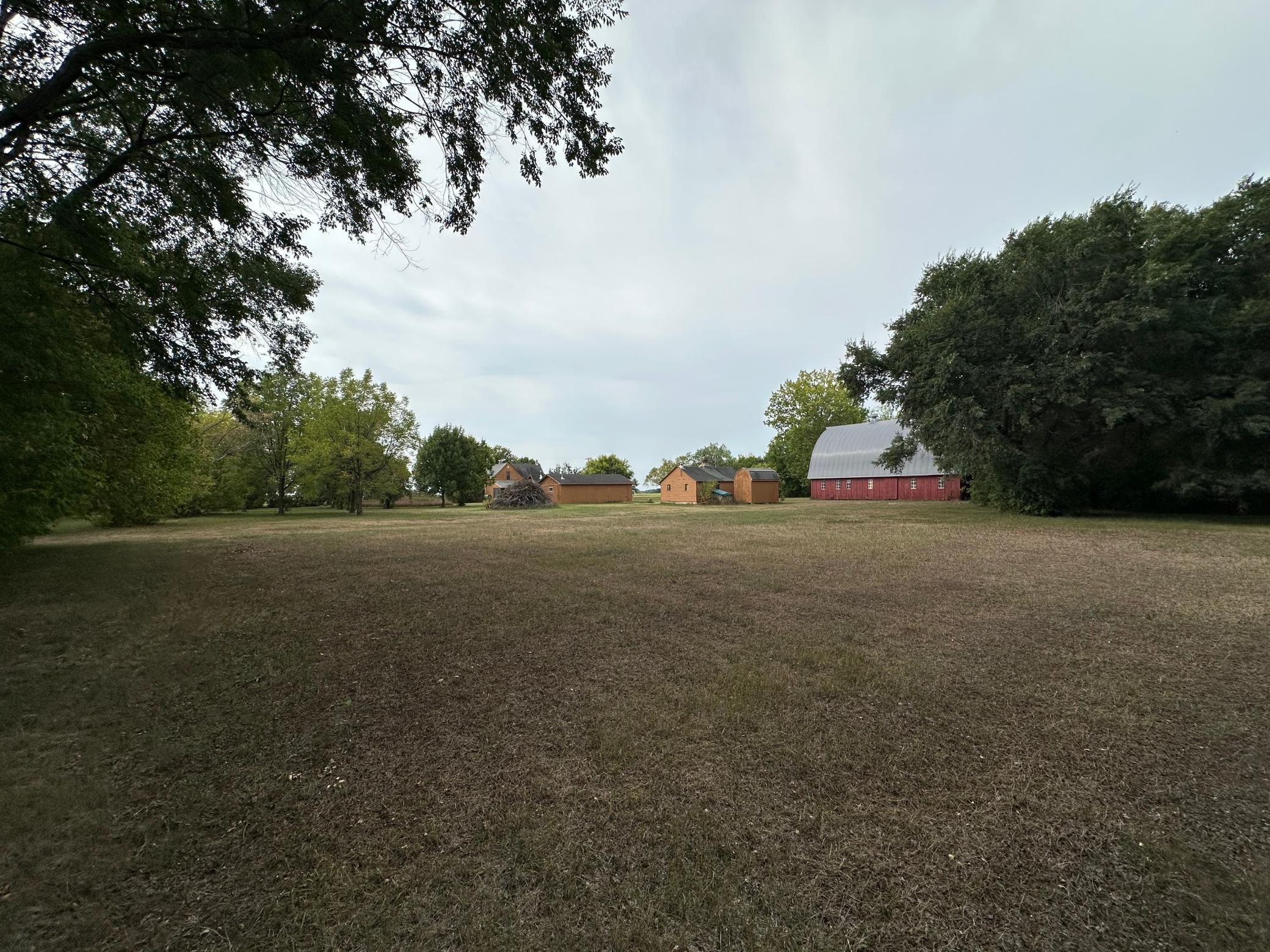 1900 single family home for sale at 1372 190th Street in Kent, MN — 3 bed, 2 bath (photo 15 of 43)