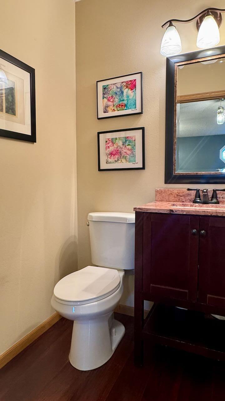 1997 twin home for sale at 841 12th Avenue W in West Fargo, ND — 4 bed, 3 bath (photo 21 of 47)