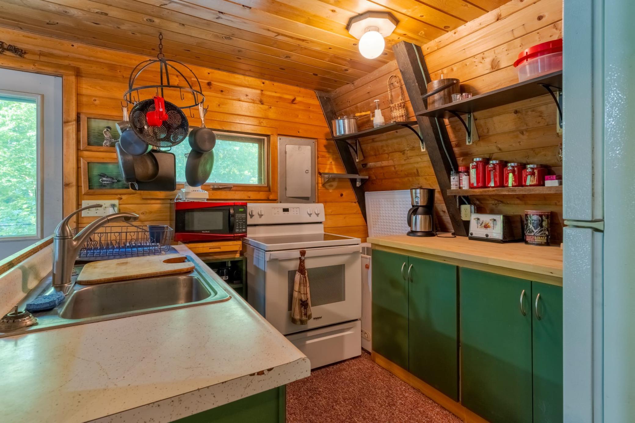 1989 single family home for sale at 3216 Gryce Styne Road NE in Bemidji, MN — 3 bed, 4 bath (photo 39 of 114)