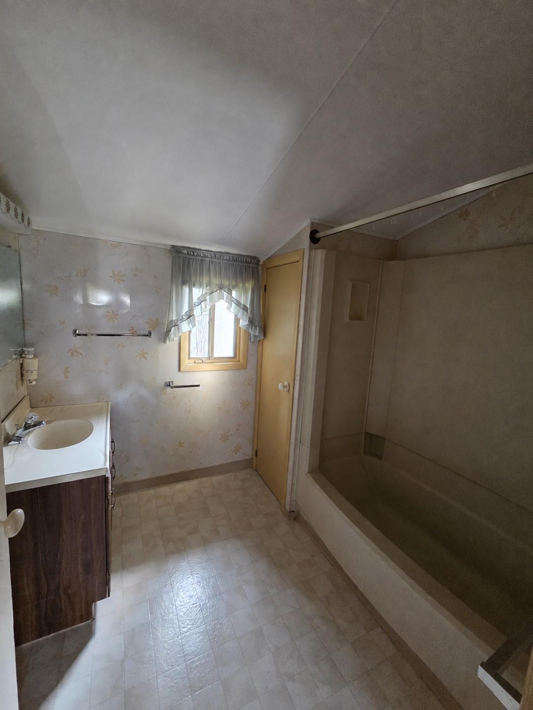1908 single family home for sale at 267 2nd Street SW in Forman, ND — 2 bed, 1 bath (photo 11 of 11)