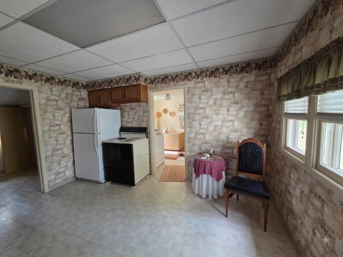 1908 single family home for sale at 267 2nd Street SW in Forman, ND — 2 bed, 1 bath (photo 6 of 11)
