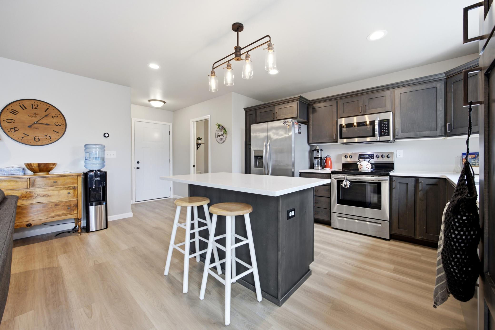 2023 single family home for sale at 6029 Kodiak Lane in Horace, ND — 4 bed, 4 bath (photo 19 of 49)