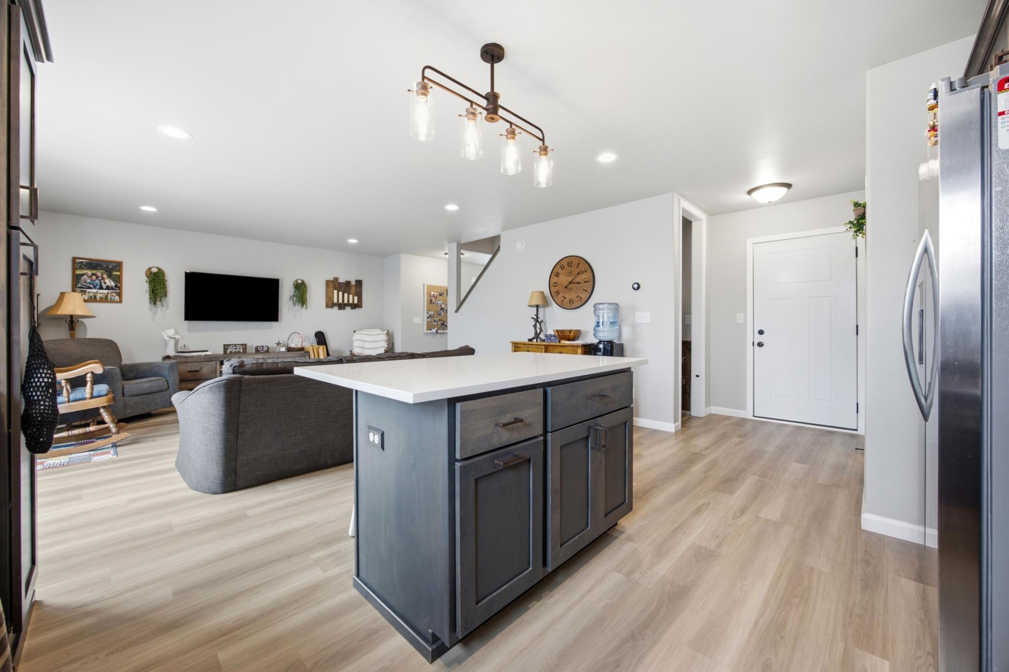 2023 single family home for sale at 6029 Kodiak Lane in Horace, ND — 4 bed, 4 bath (photo 22 of 49)