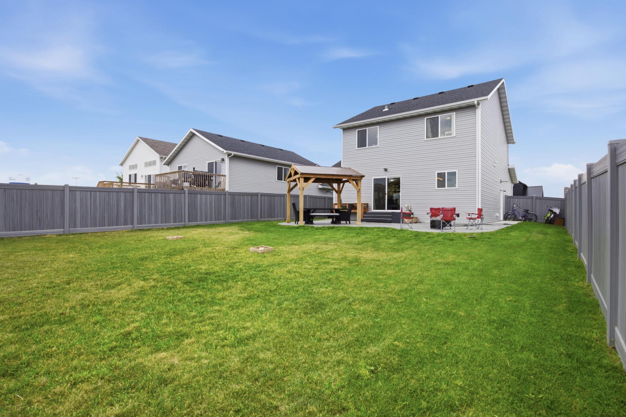 2023 single family home for sale at 6029 Kodiak Lane in Horace, ND — 4 bed, 4 bath (photo 46 of 49)