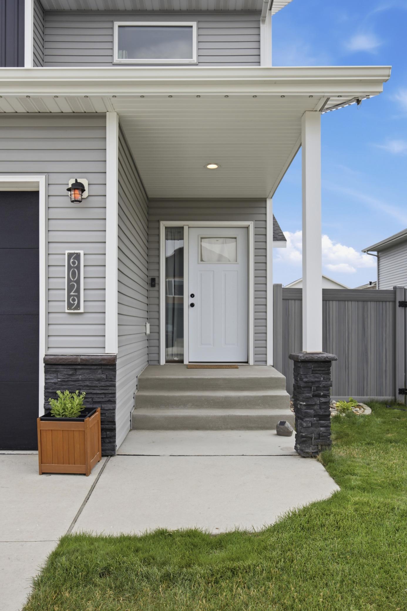 2023 single family home for sale at 6029 Kodiak Lane in Horace, ND — 4 bed, 4 bath (photo 9 of 49)