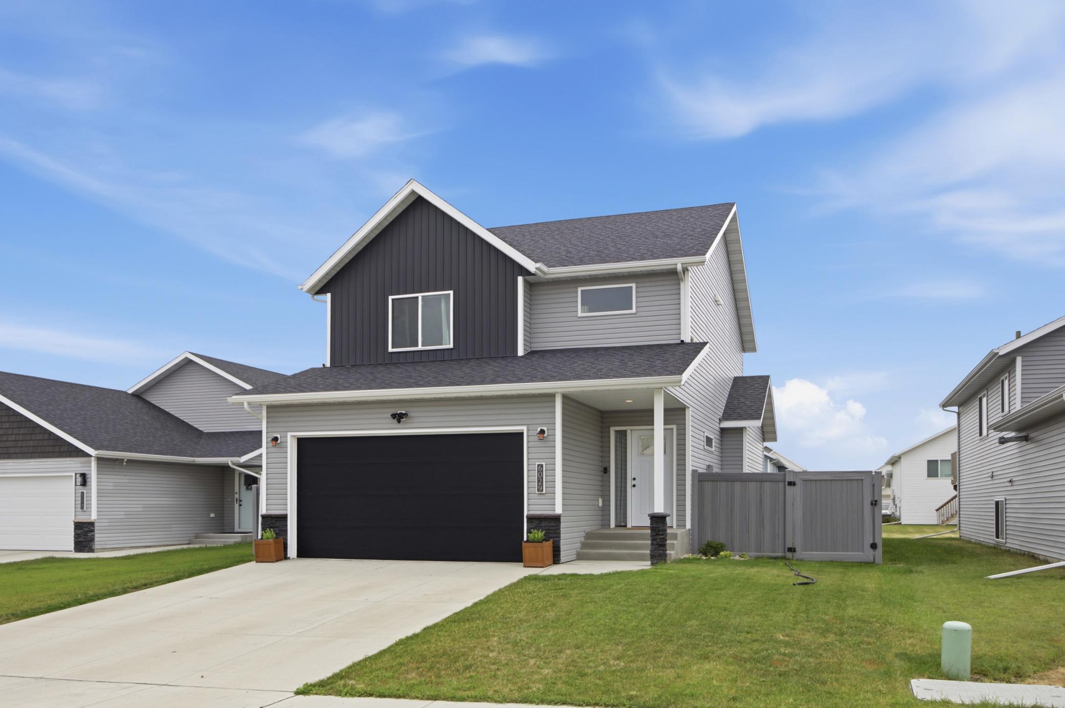 2023 single family home for sale at 6029 Kodiak Lane in Horace, ND — 4 bed, 4 bath