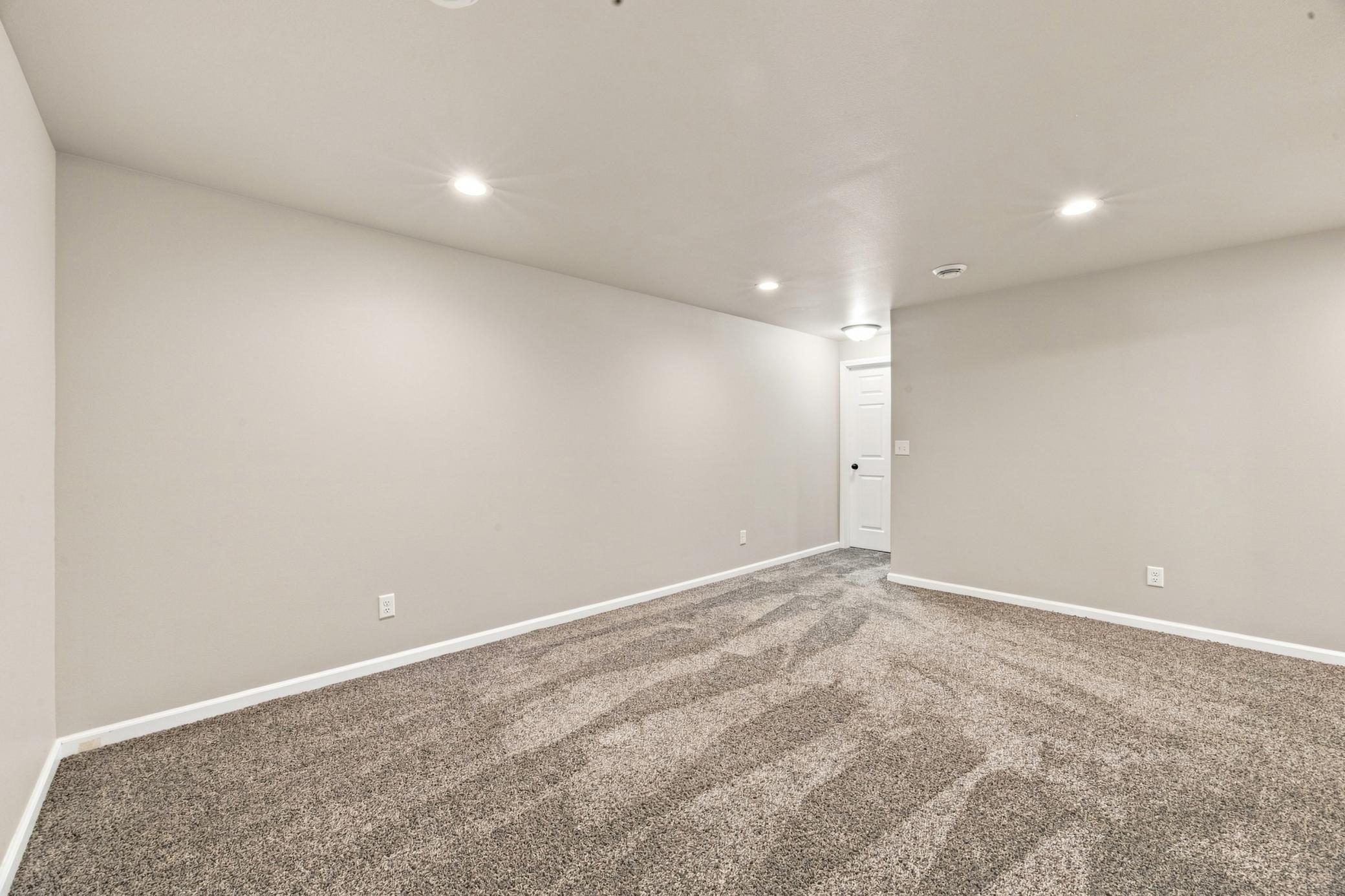 2023 single family home for sale at 6029 Kodiak Lane in Horace, ND — 4 bed, 4 bath (photo 41 of 55)