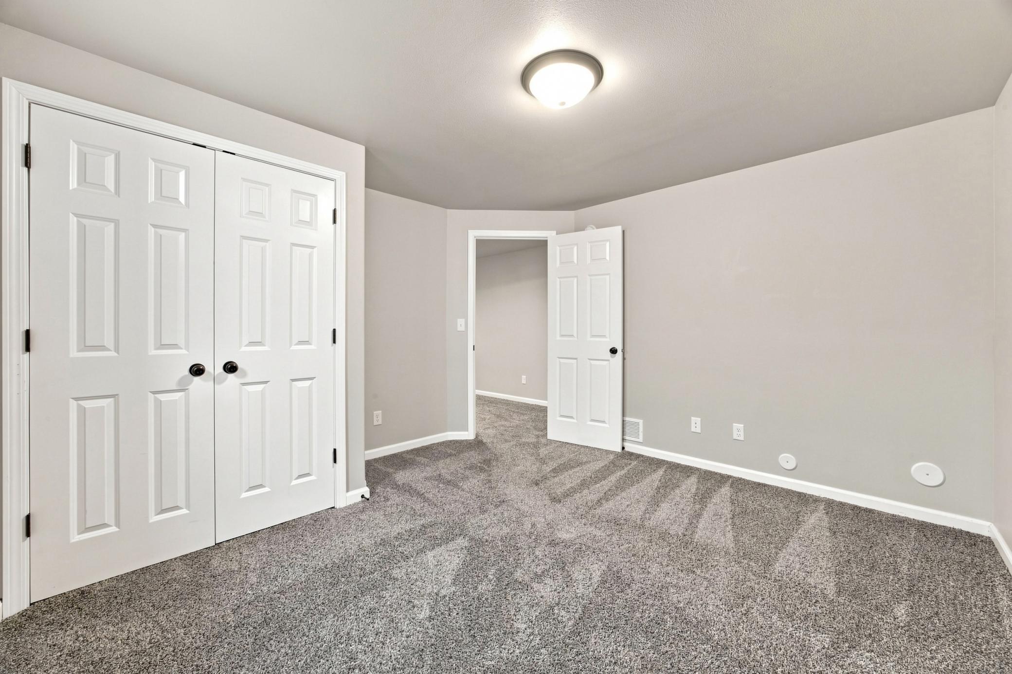 2023 single family home for sale at 6029 Kodiak Lane in Horace, ND — 4 bed, 4 bath (photo 44 of 55)