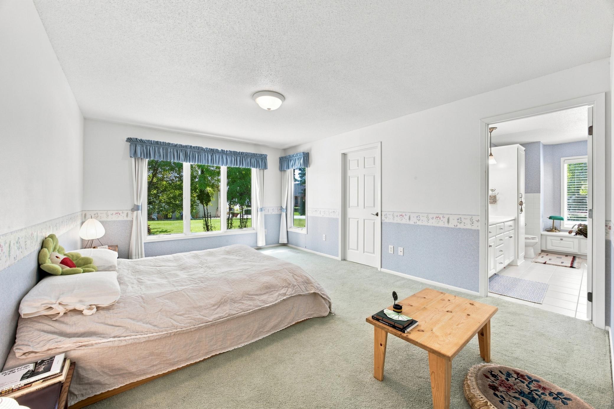 1979 single family home for sale at 3206 Rivershore Drive S in Moorhead, MN — 3 bed, 4 bath (photo 13 of 36)