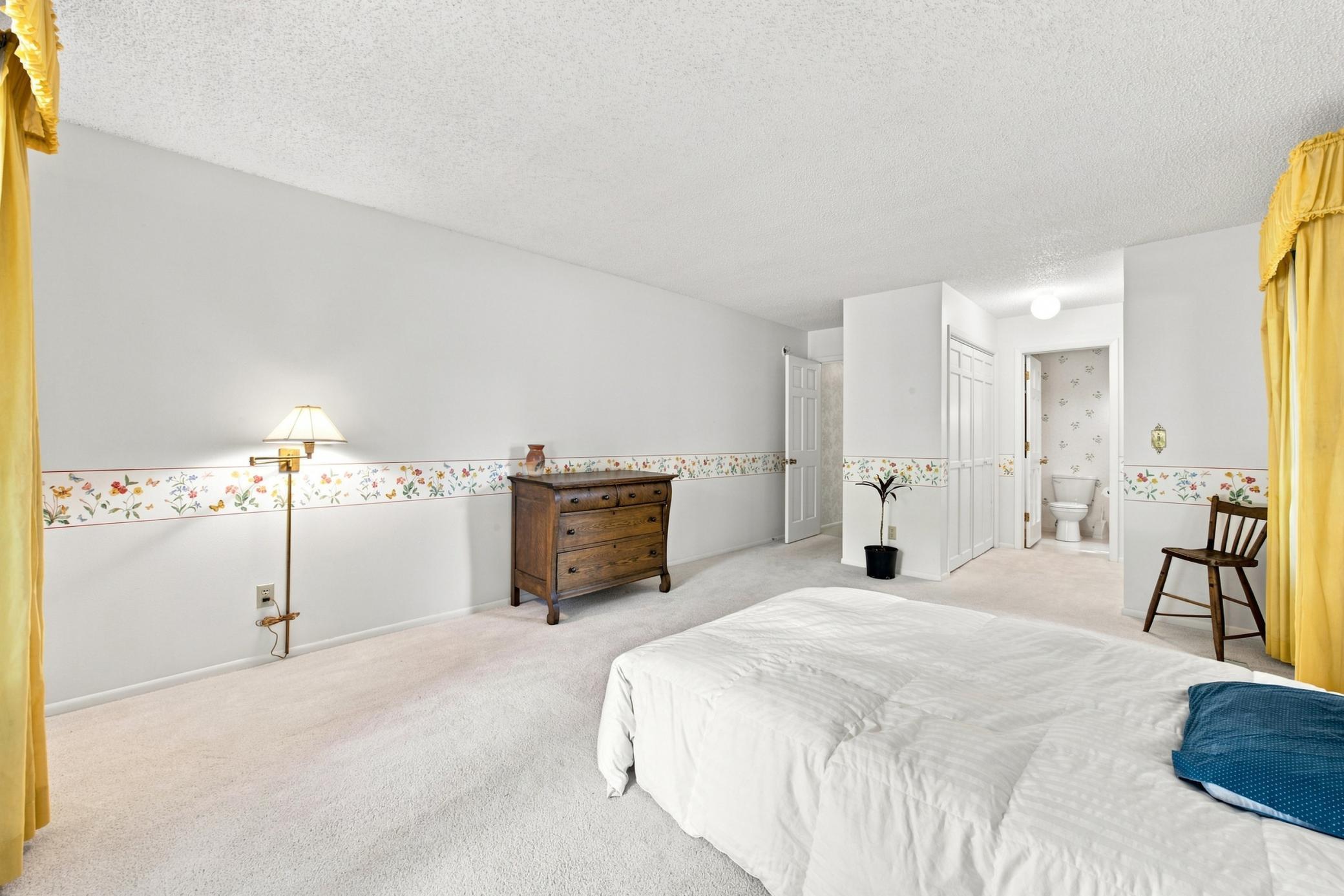 1979 single family home for sale at 3206 Rivershore Drive S in Moorhead, MN — 3 bed, 4 bath (photo 18 of 36)