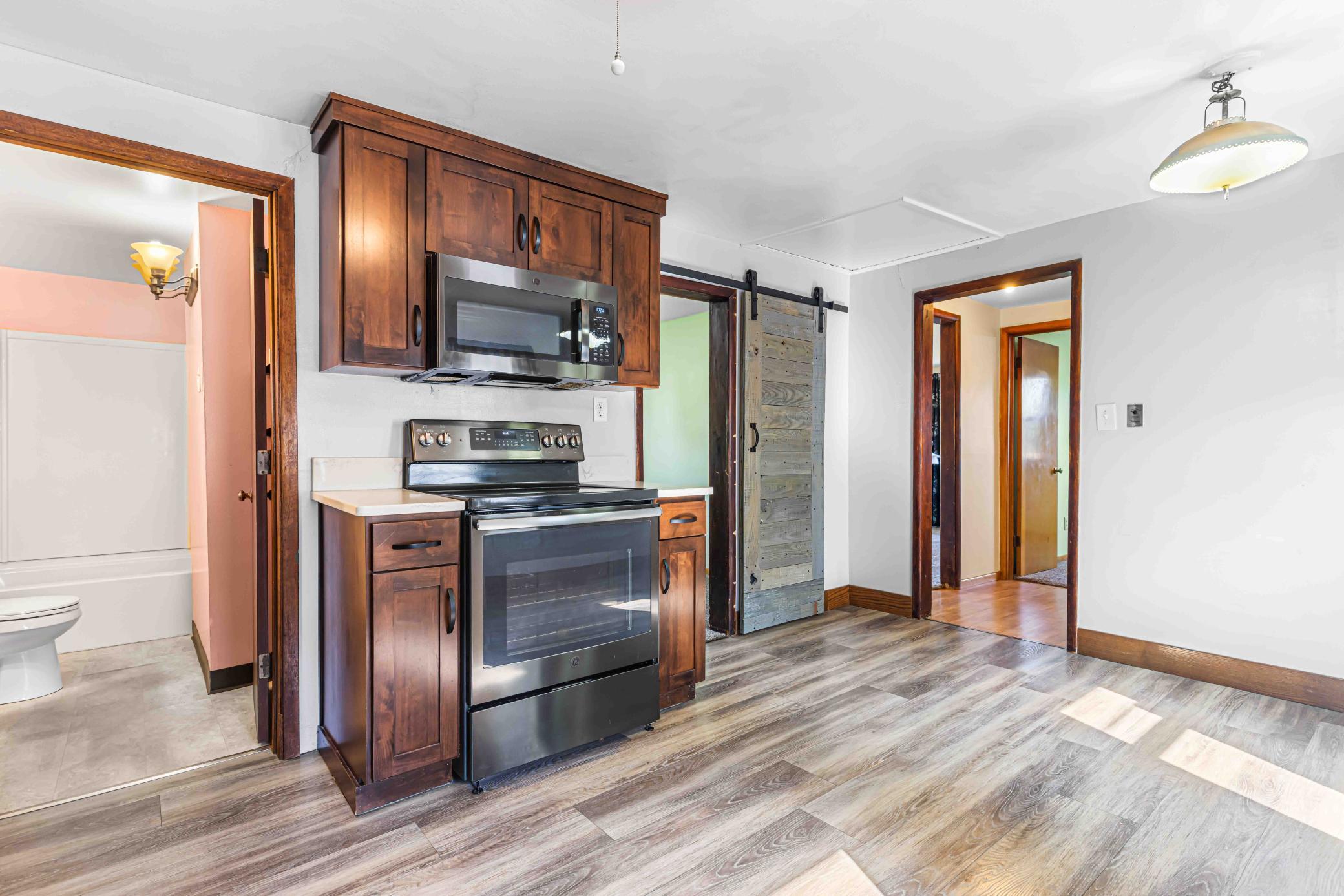 1930 single family home for sale at 319 1st Street in West Fargo, ND — 2 bed, 1 bath (photo 13 of 27)