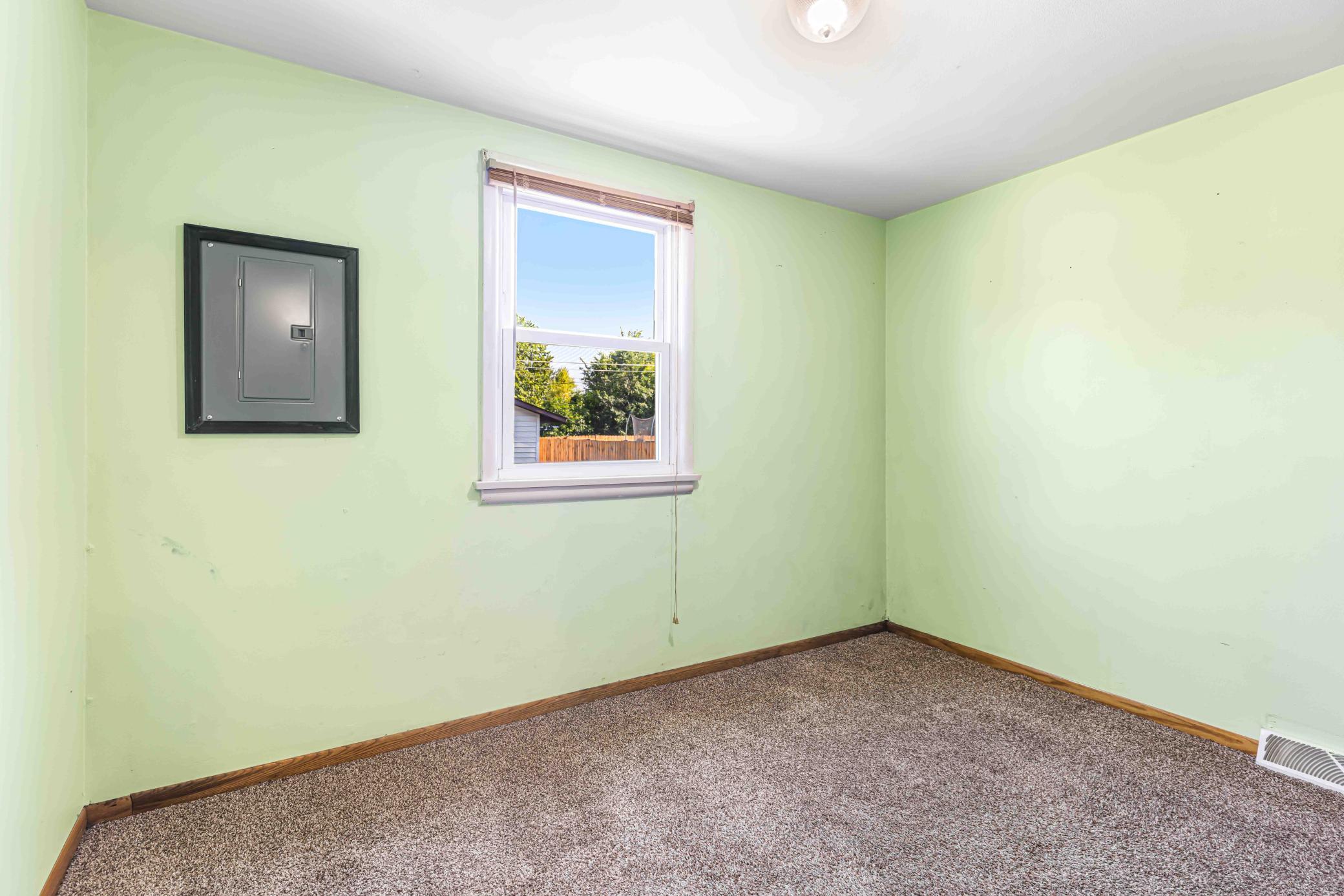 1930 single family home for sale at 319 1st Street in West Fargo, ND — 2 bed, 1 bath (photo 21 of 27)