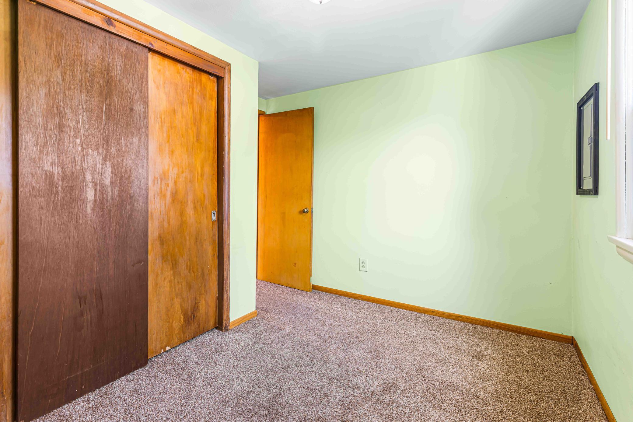 1930 single family home for sale at 319 1st Street in West Fargo, ND — 2 bed, 1 bath (photo 22 of 27)